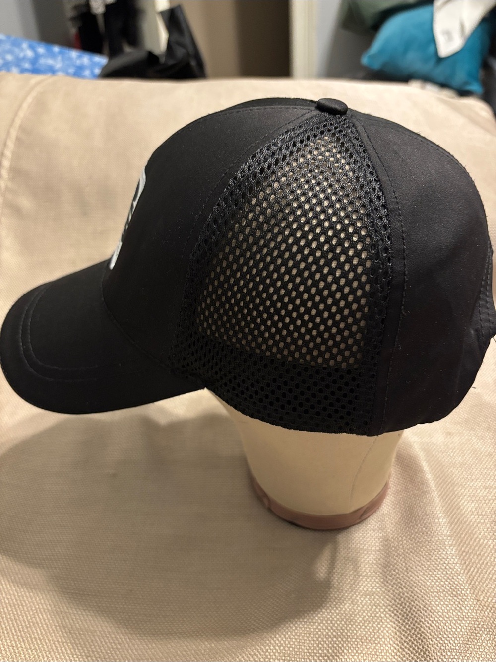 FIFA World Cup 2026 Official Hospitality Trucker Hat - Picture 5 of 6